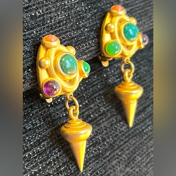 Vintage NATASHA STAMBOULI Byzantine-style Dangle Clip Earrings, mid 80’s - Picture 3 of 6